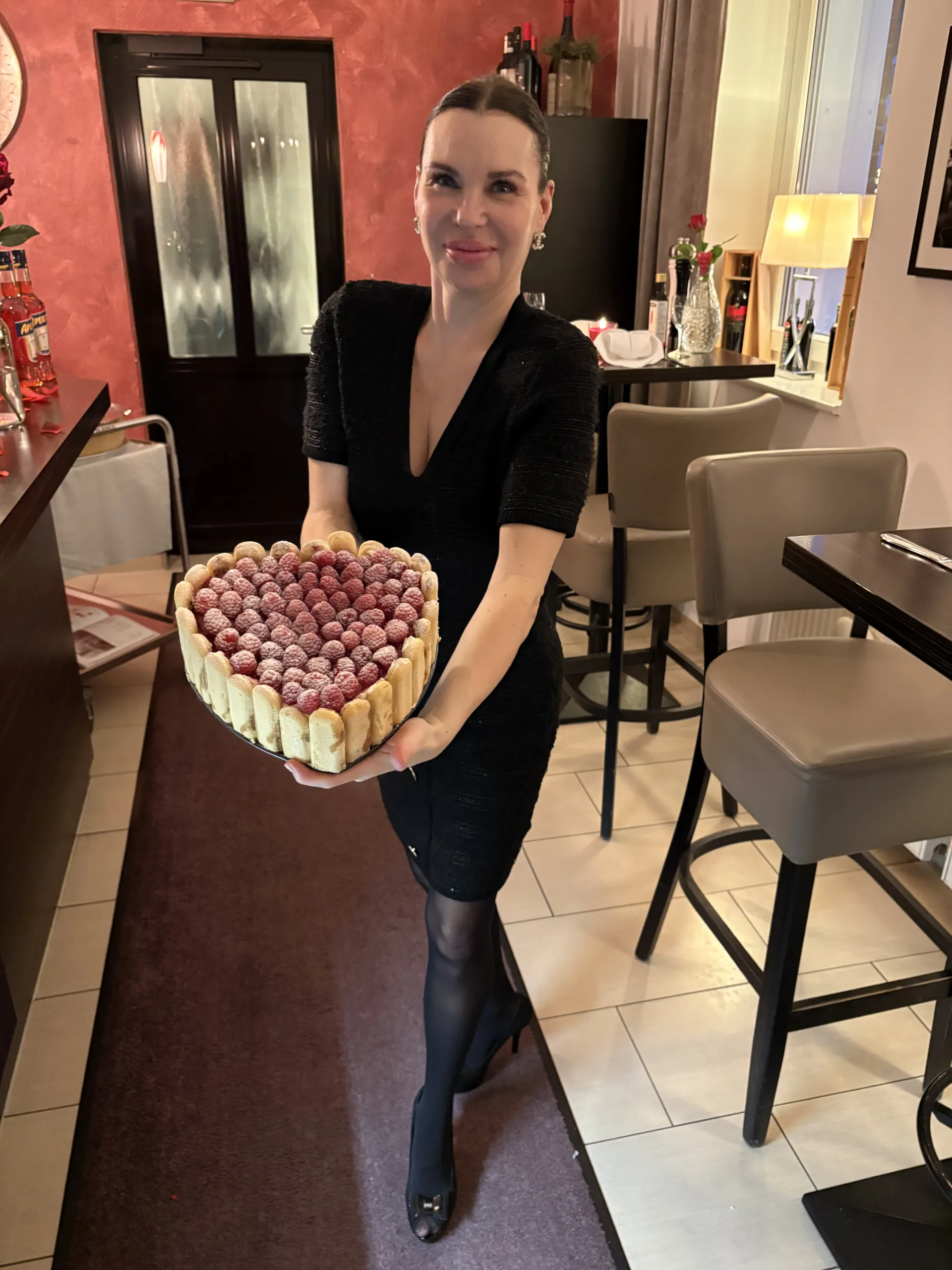 23_Restaurant Vittoria Meerbusch_restaurant_vittoria_meerbusch_italienisches_dessert_herz-023